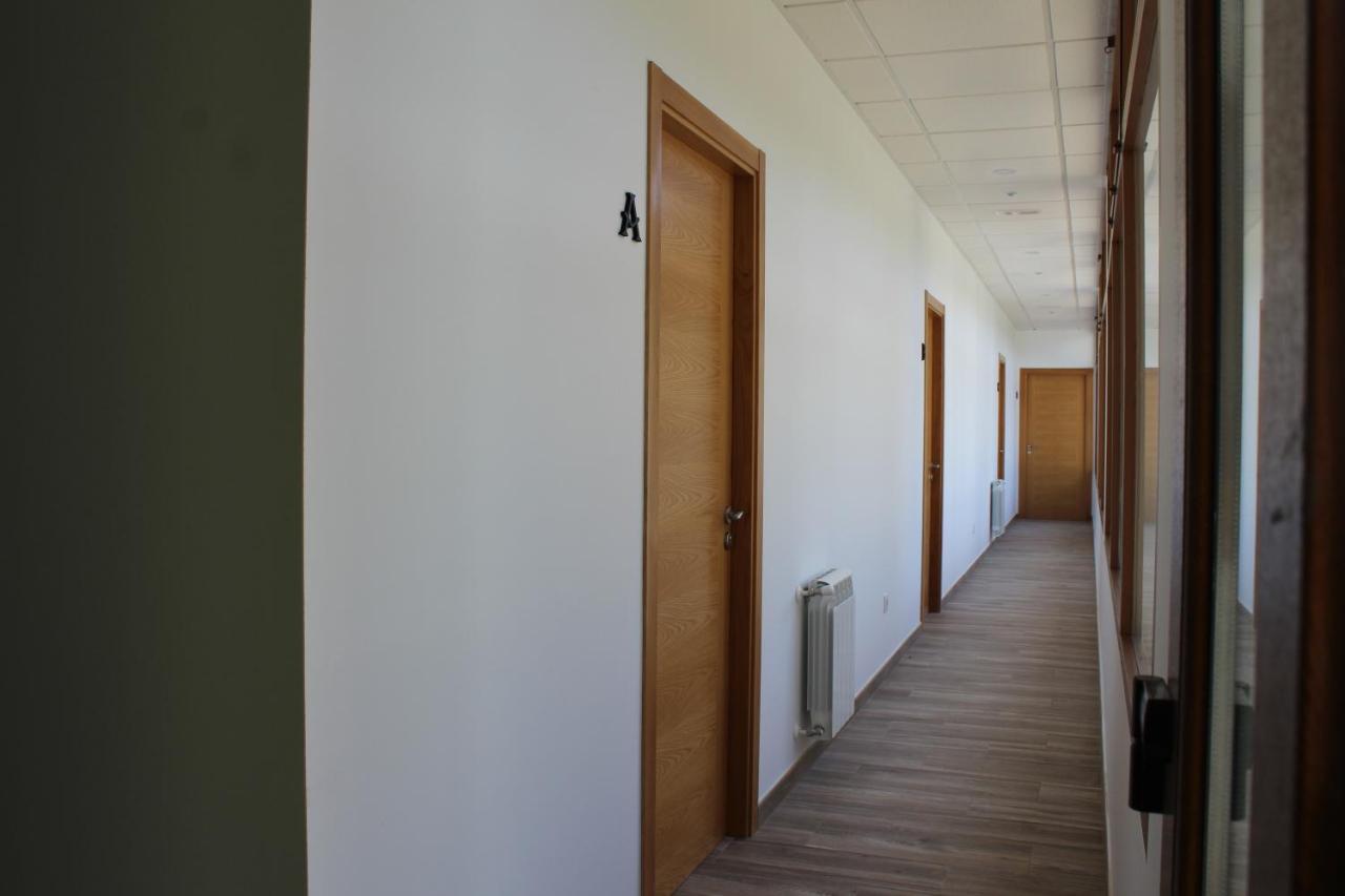 Pension Albergue O Pedregal Lourenza Bagian luar foto