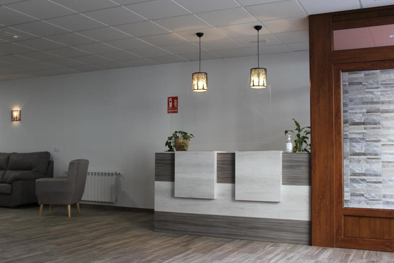 Pension Albergue O Pedregal Lourenza Bagian luar foto