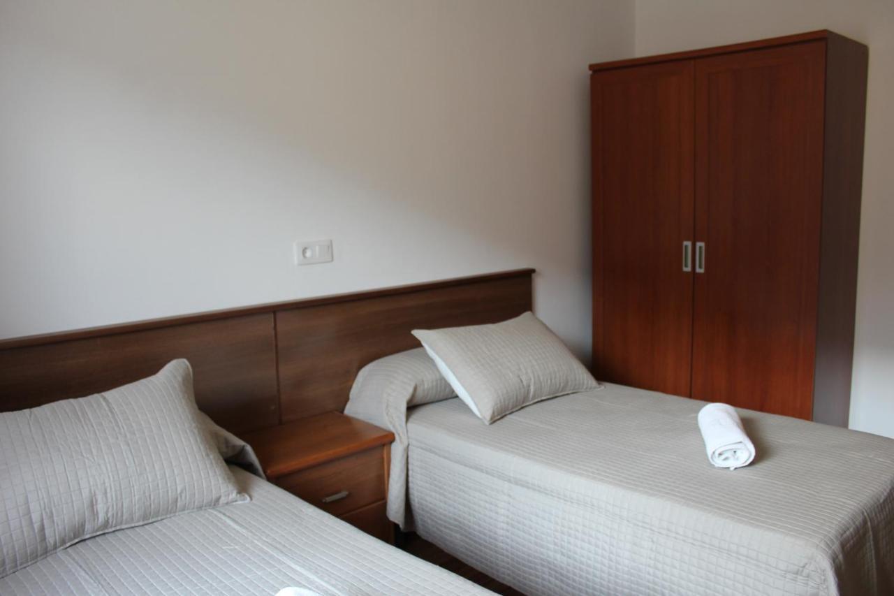 Pension Albergue O Pedregal Lourenza Bagian luar foto