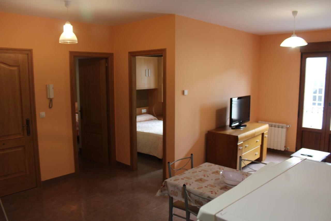 Pension Albergue O Pedregal Lourenza Bagian luar foto