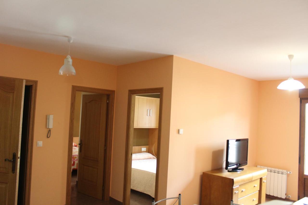 Pension Albergue O Pedregal Lourenza Bagian luar foto