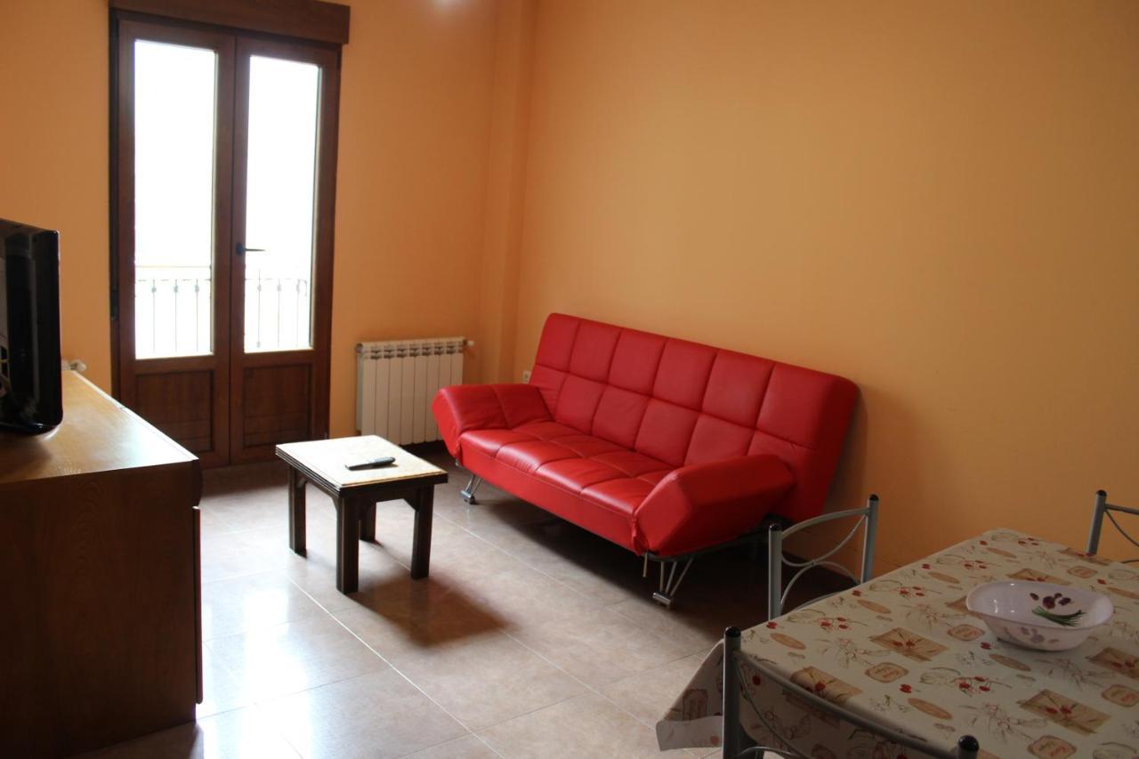 Pension Albergue O Pedregal Lourenza Bagian luar foto